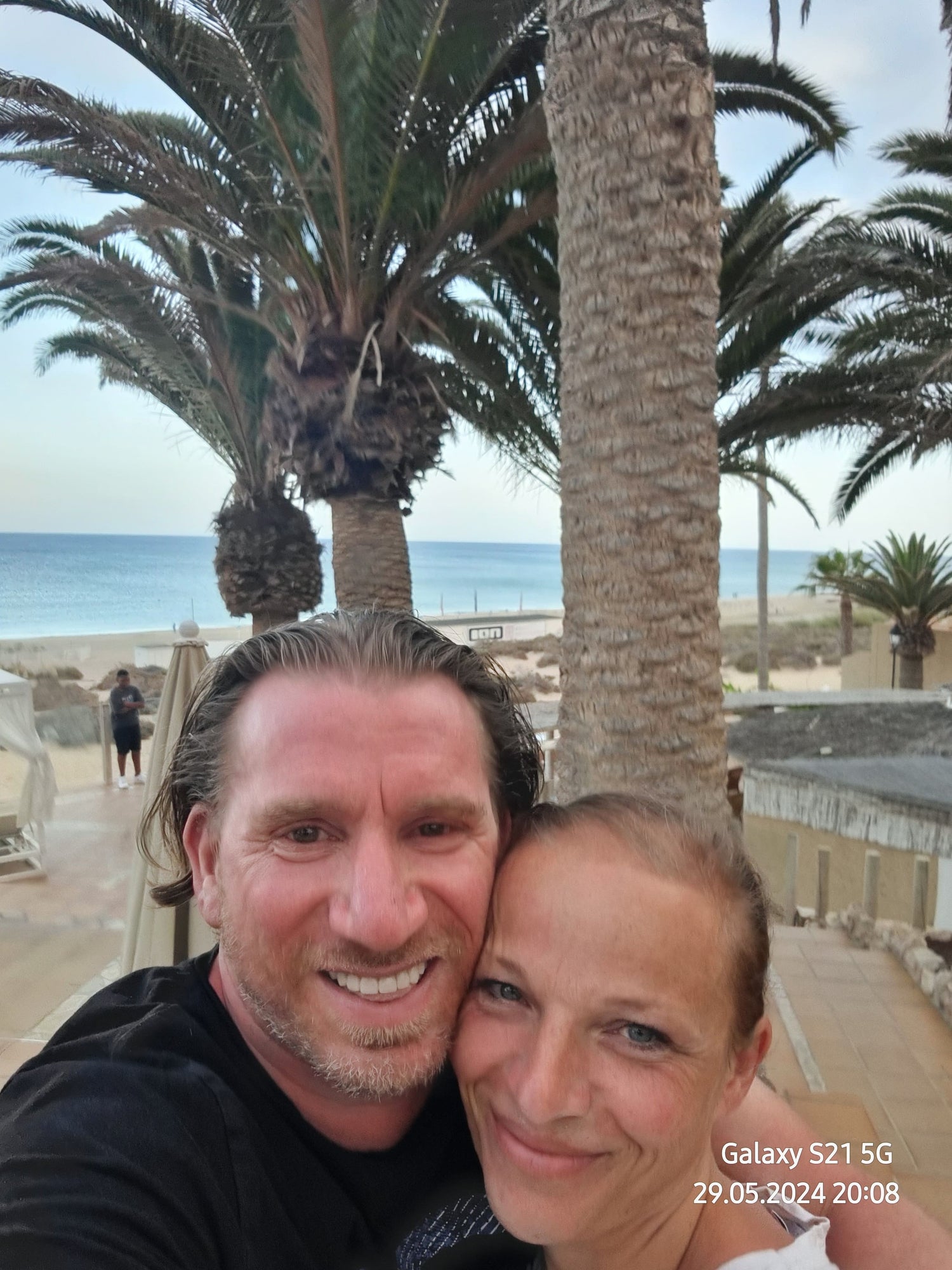 Claudio_und_Sonja_gluecklich_Urlaub_-_Fuertevetura