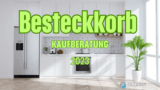 Besteckkorb Kaufberatung 2023 - Weise Hochwertige Kueche im Hintergrund - Deko-Pflanze in weiser Vase 